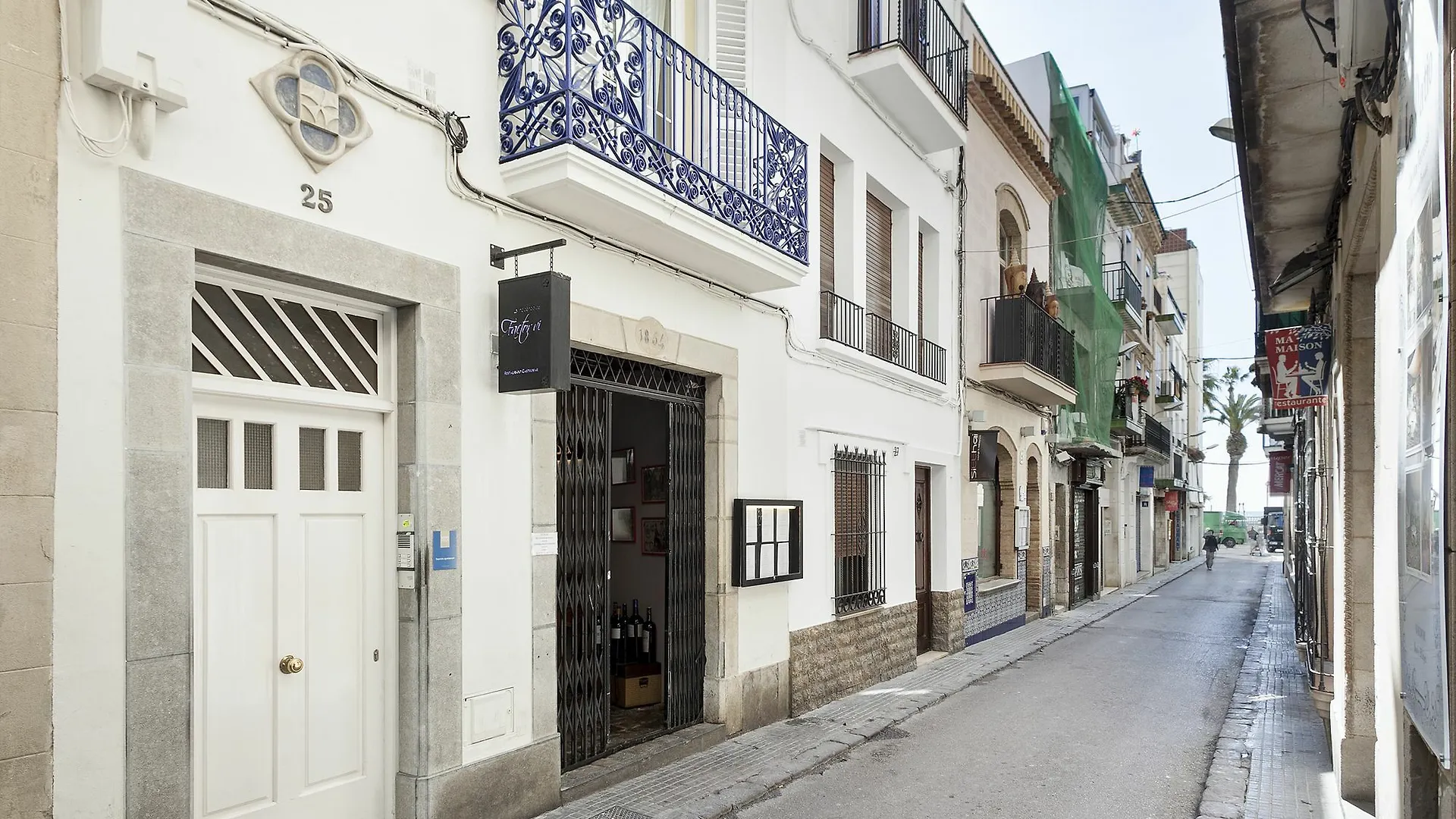 Sitges Group Bonaire Apartment 0*,  Spain